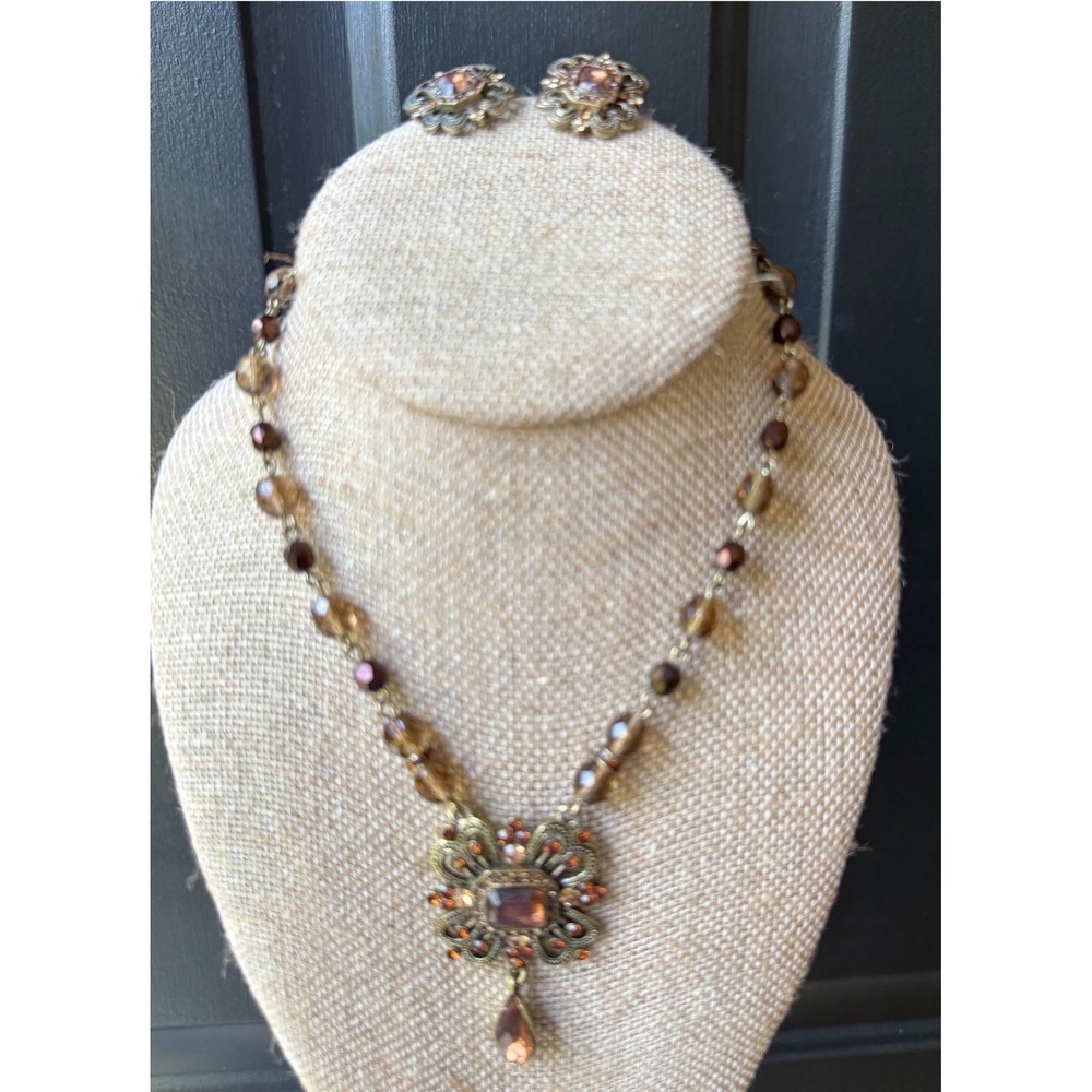 Avon Vintage SP signed Amber Topaz Victorian revival pendant Necklace Earrings